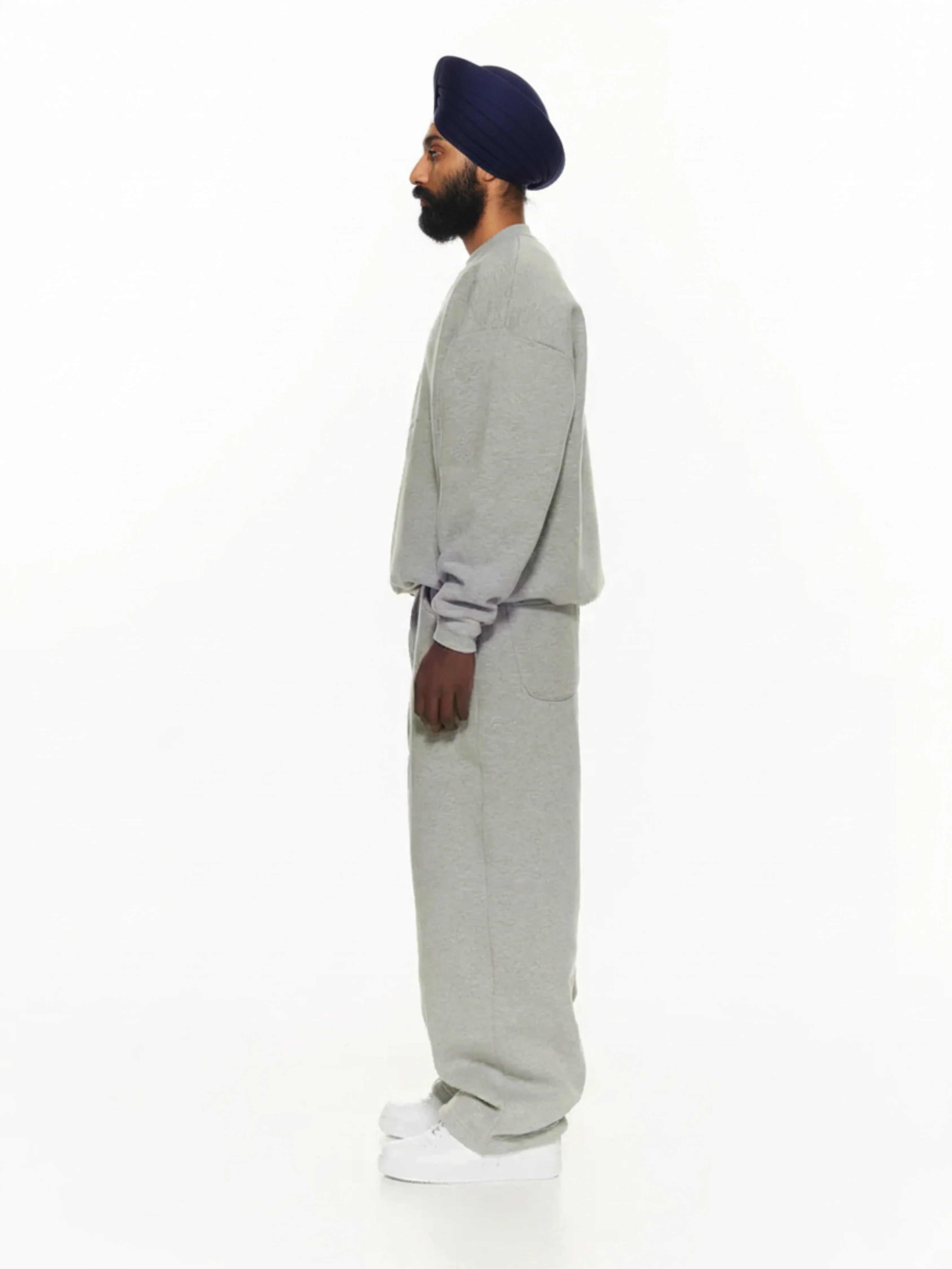Cozy Sweatshirt and Sweat - Image 18