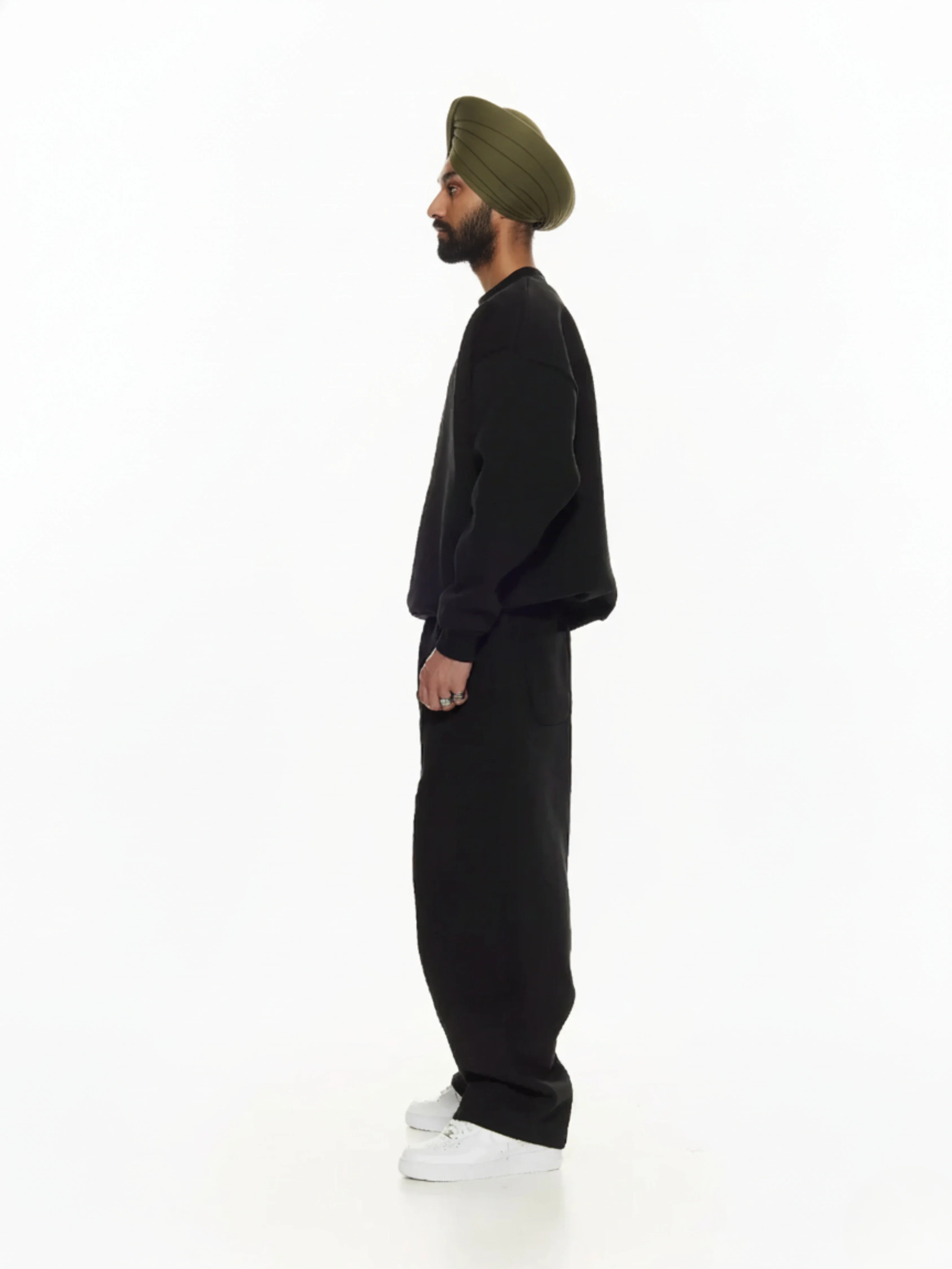 Cozy Sweatshirt and Sweat - Image 7