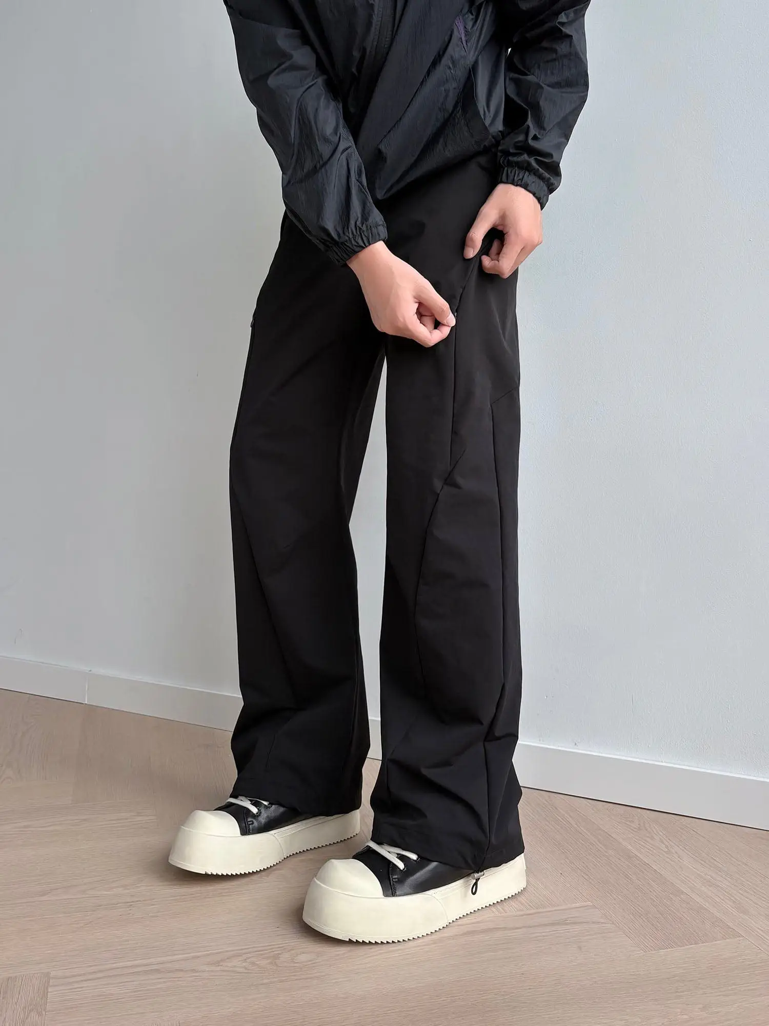Kevil Nylon Pant - Image 5