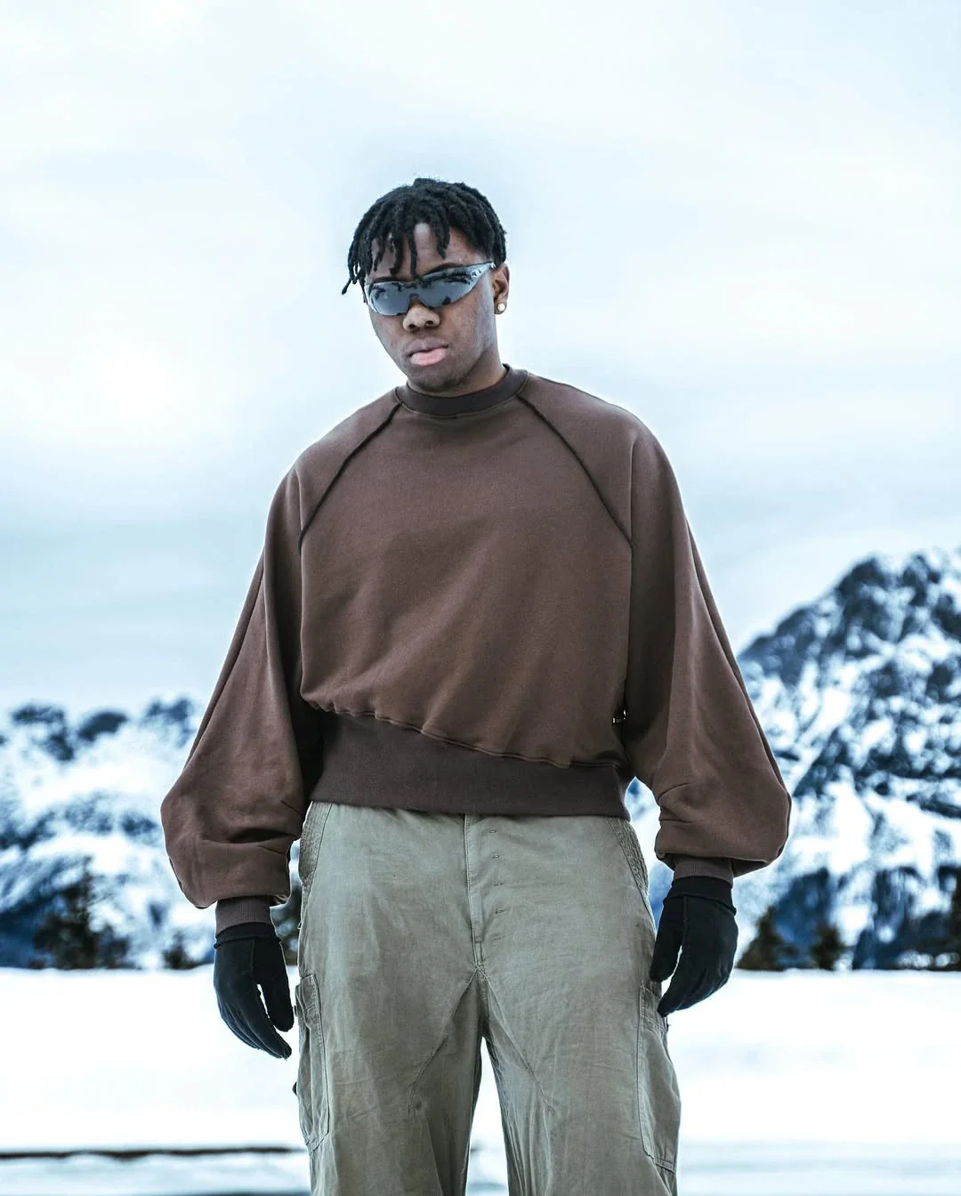 West Sweatshirt - Image 5