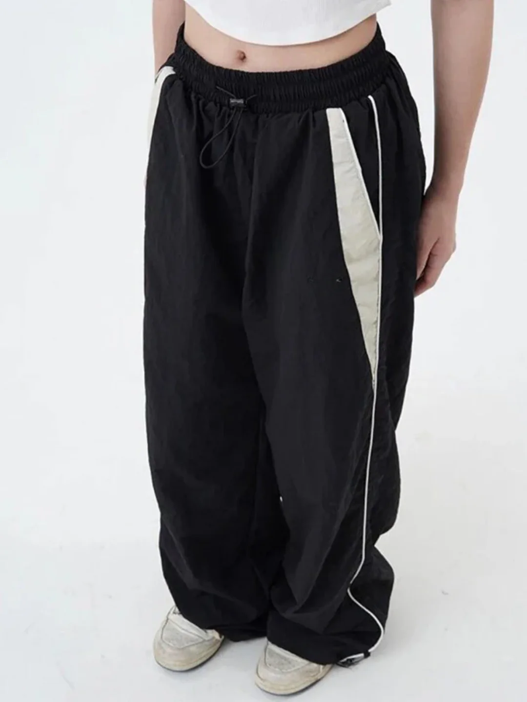 Contrast Piping Trackpant - Black - Image 4